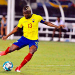 Valencia empató de penal para Ecuador
