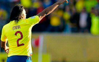 Mina en contra pone el postre en la mesa bien servida por Uruguay que golea en el debut 4 a 0 a Ecuador